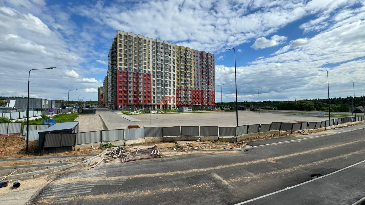 Продажа  помещения в ЖК "Цветочные Поляны Экопарк"