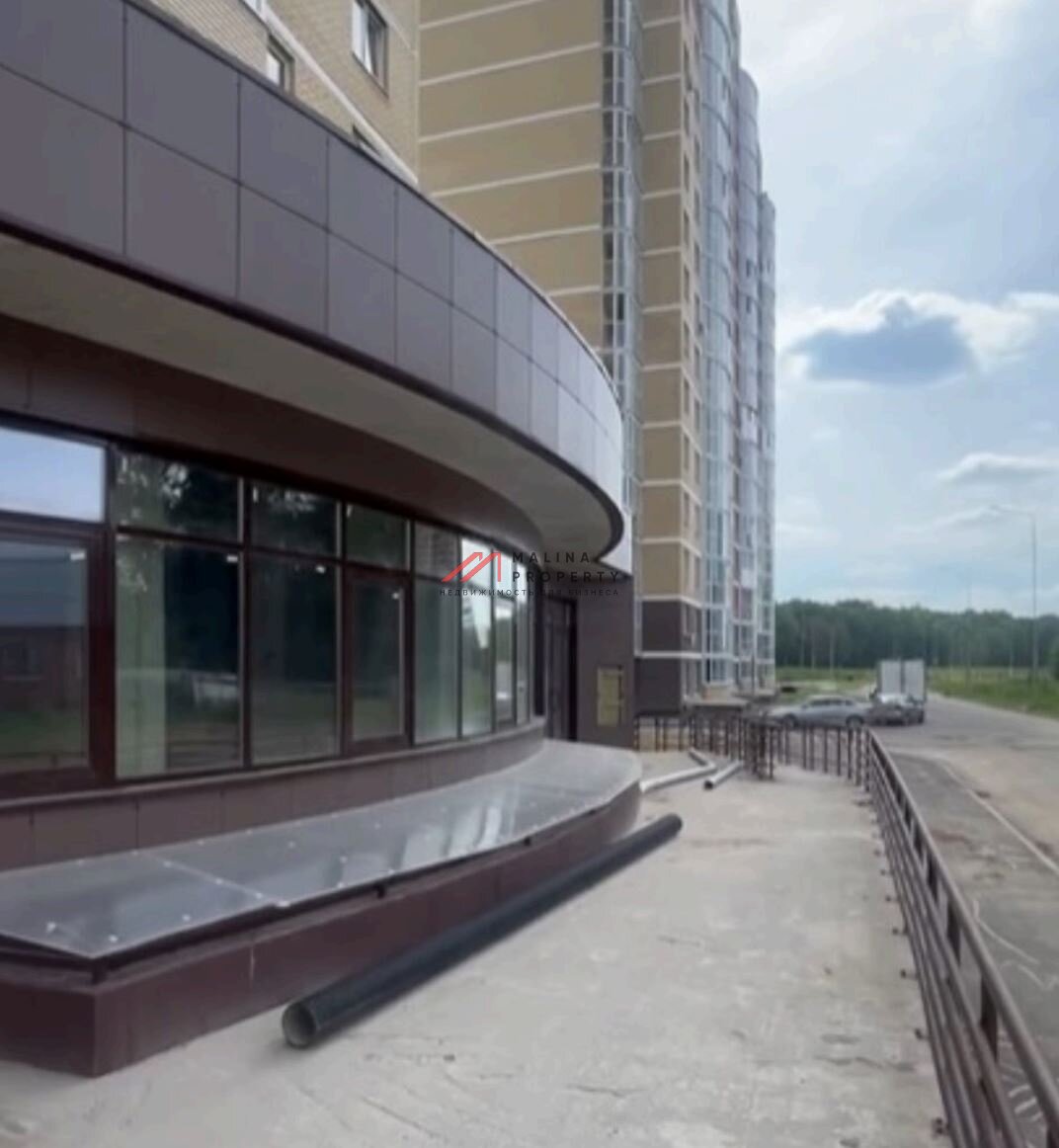 Продажа торгового помещения в ЖК "Оптима" 