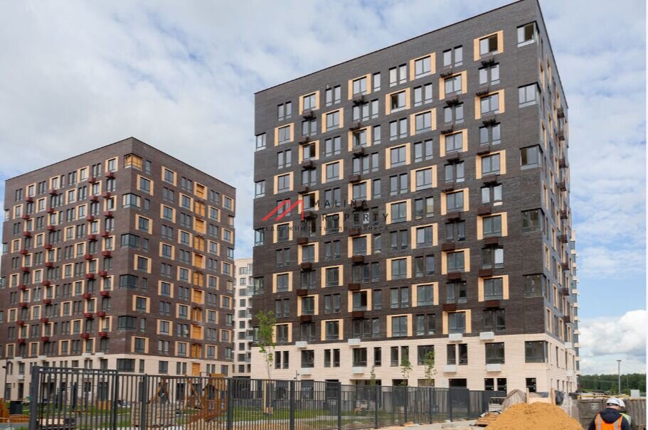 Продажа торгового помещения в новостройке