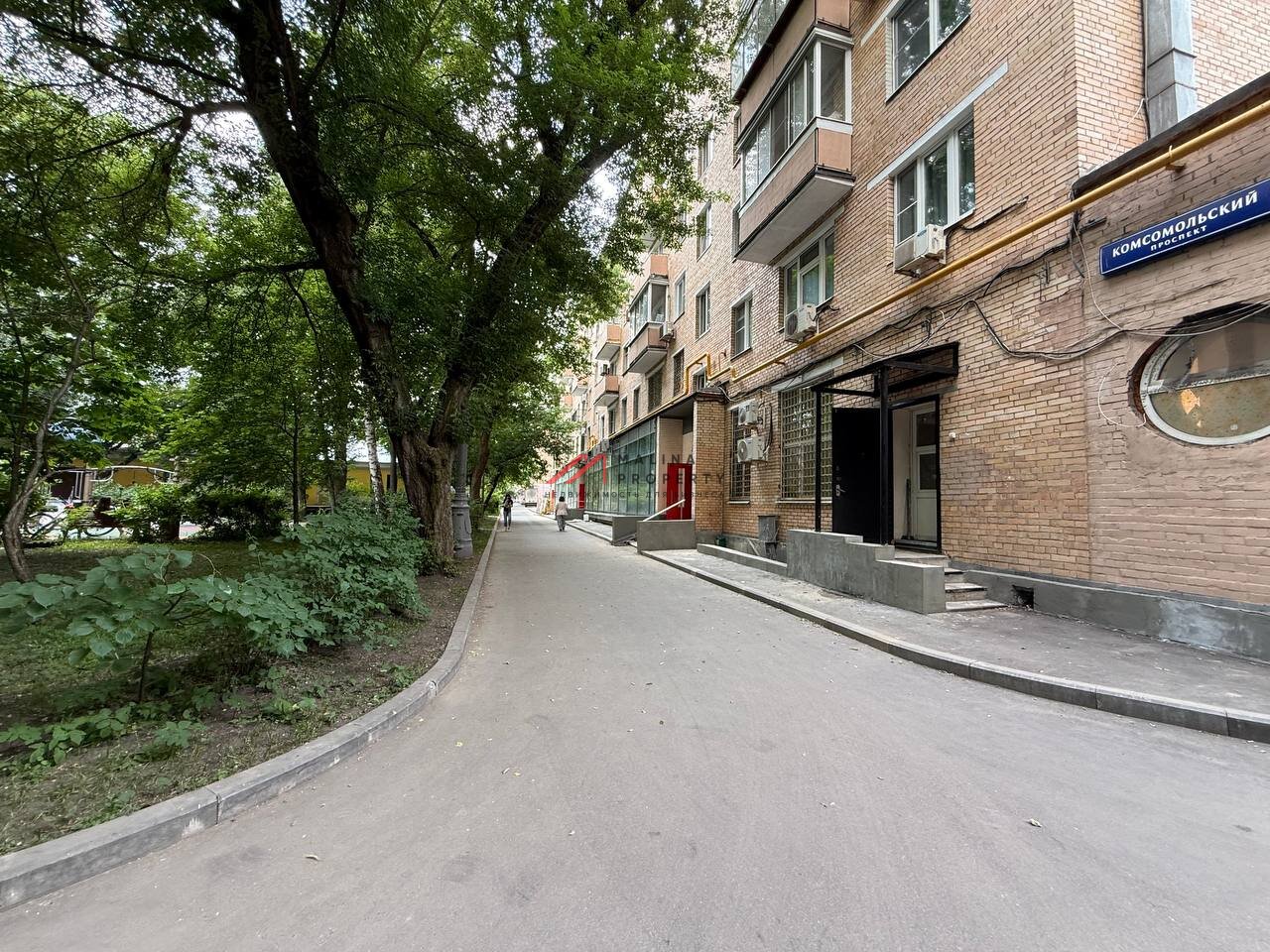 Продажа торгового помещения с сетевыми арендаторами 