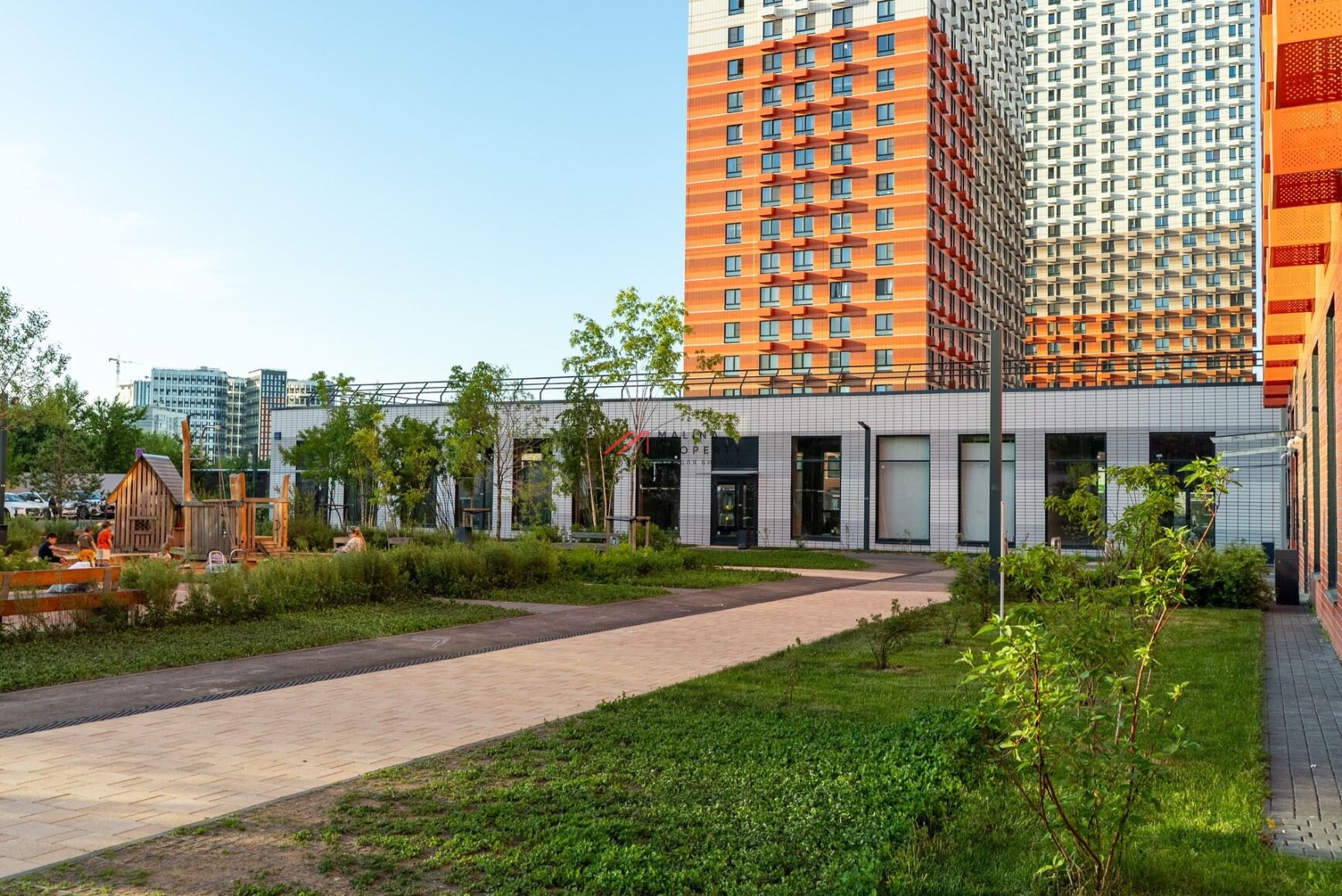 Продажа помещения с магазином Дикси в ЖК "Второй Нагатинский"