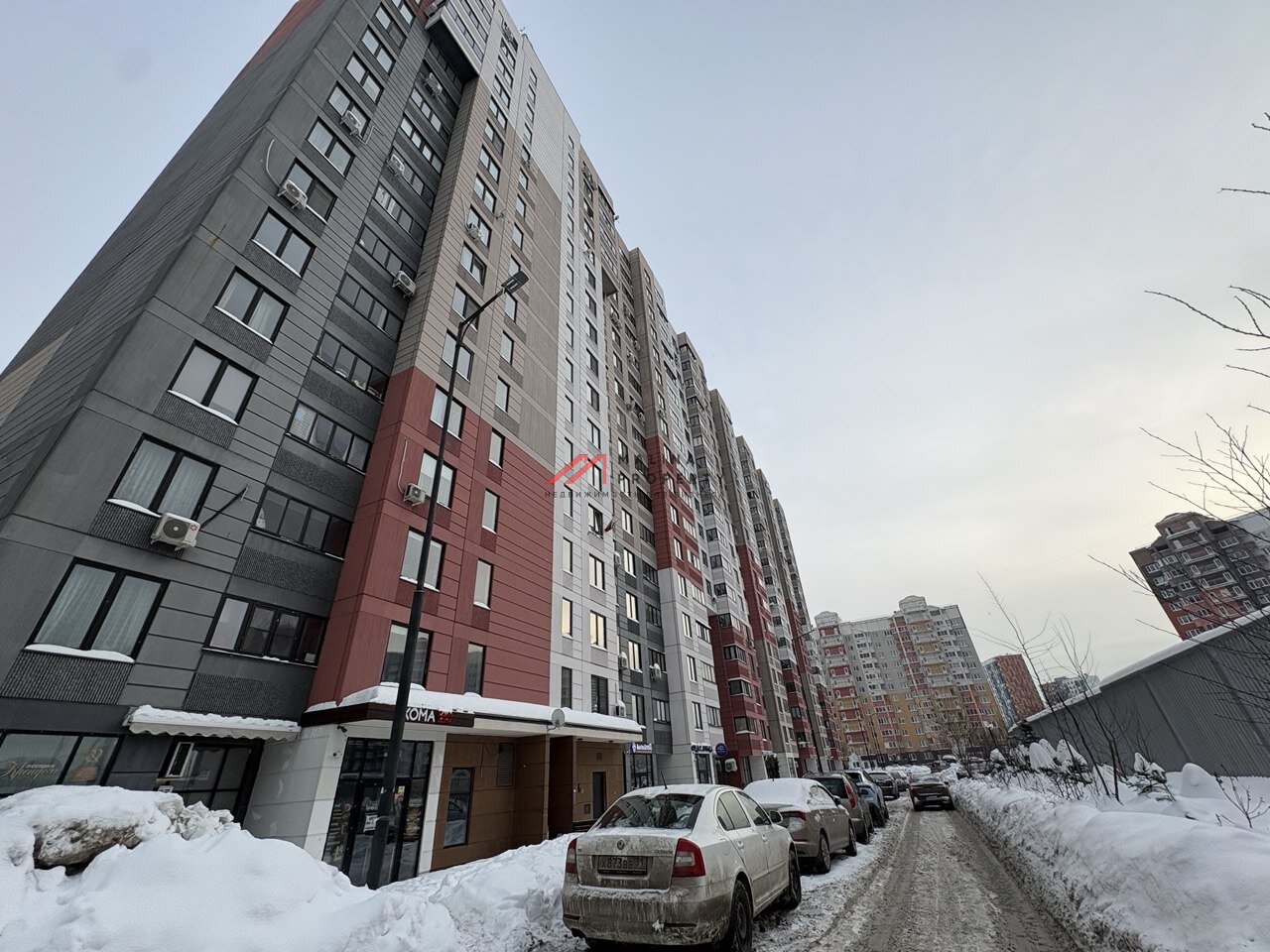 Продажа помещения в ЖК "Новые Ватутинки. мкр. Центральный" 