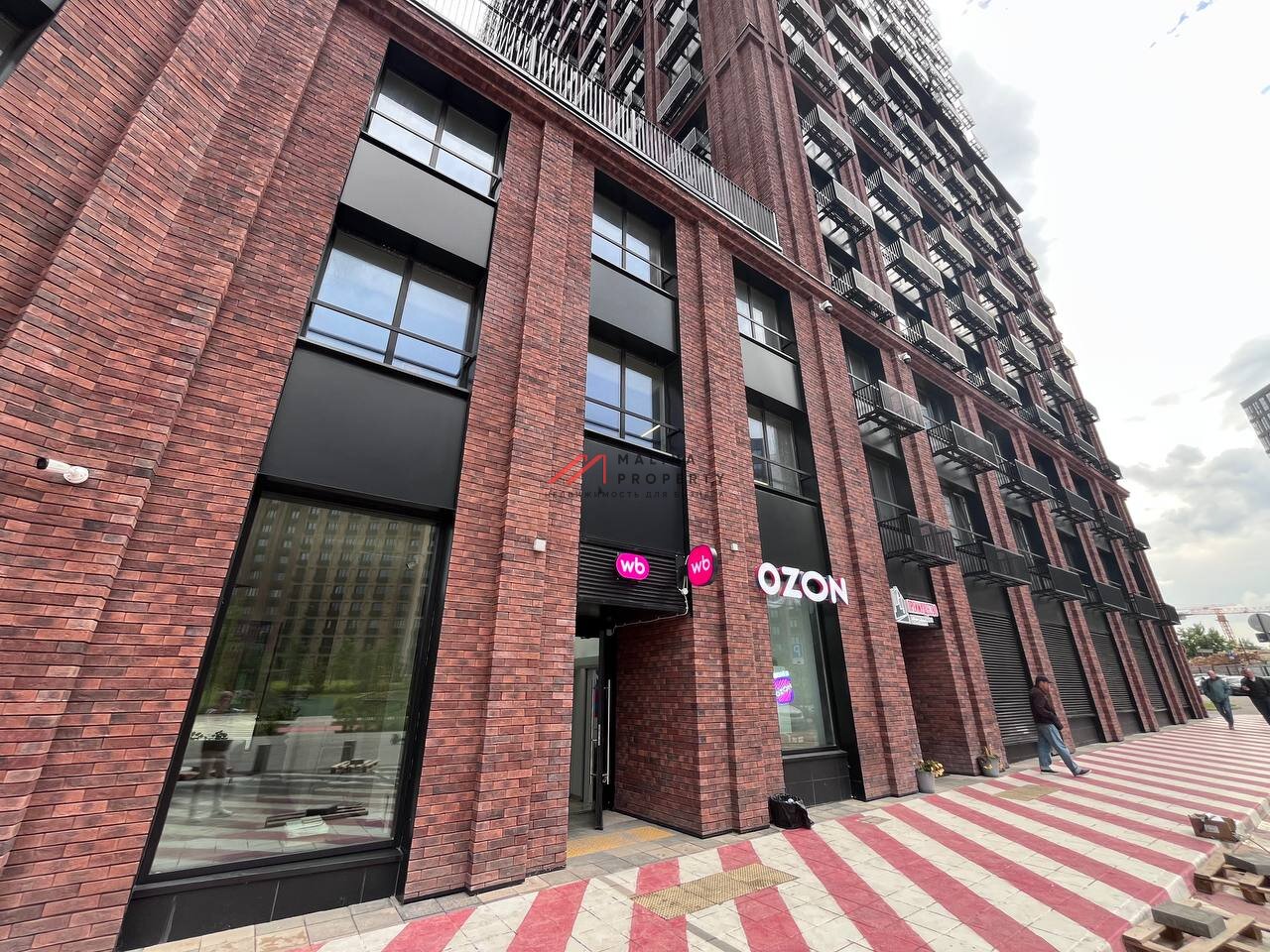 Продажа помещения с арендатором Ozon в ЖК "Дмитровское небо"