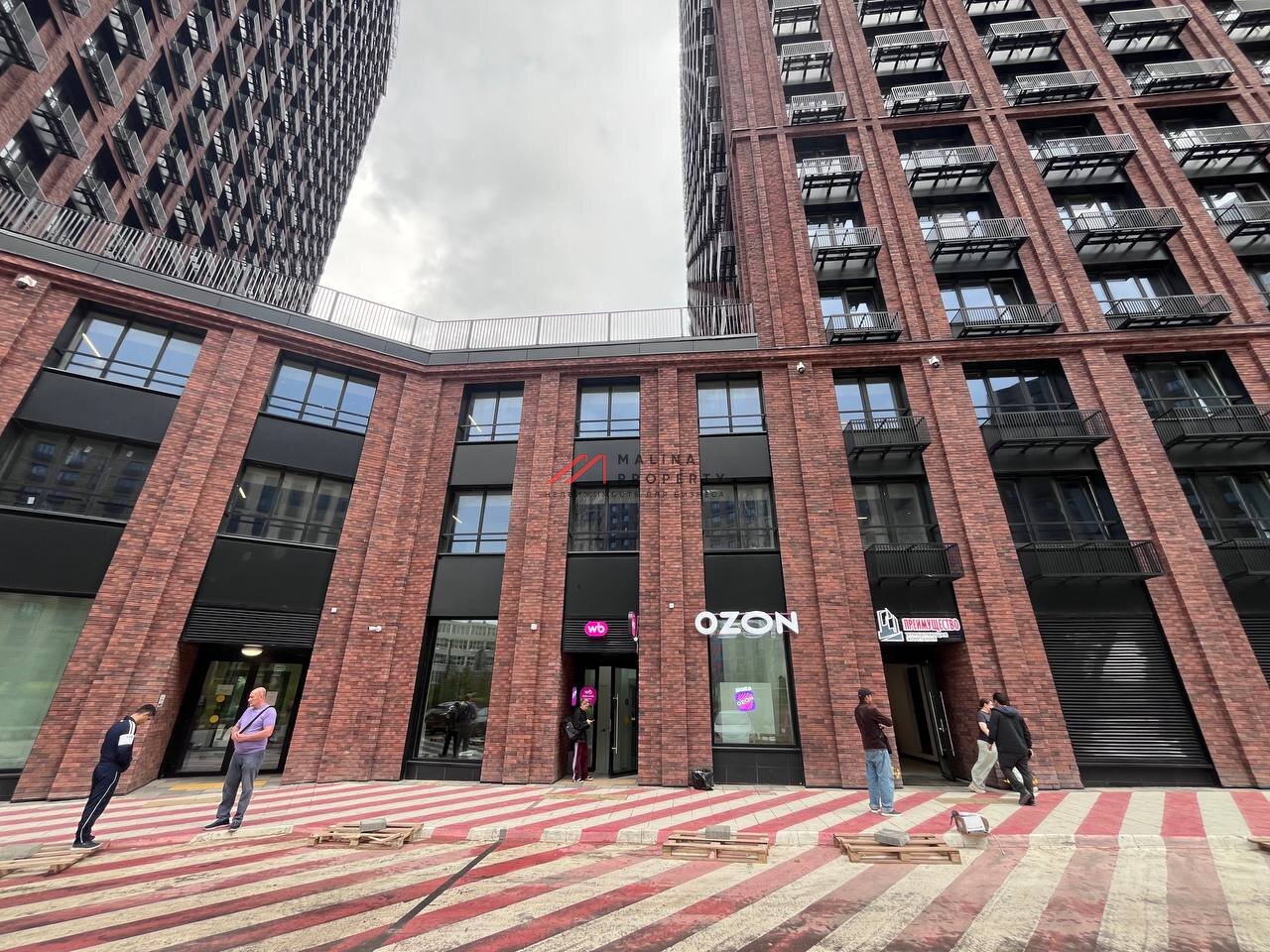 Продажа помещения с арендатором Ozon в ЖК "Дмитровское небо"