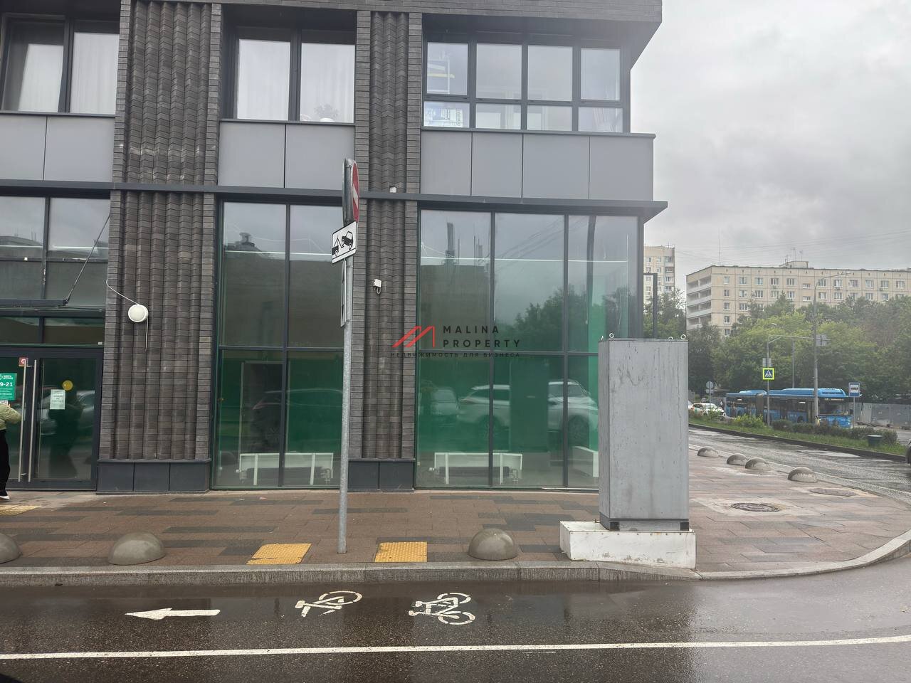 Аренда углового помещения в ЖК "Мой адрес на Клинской" 