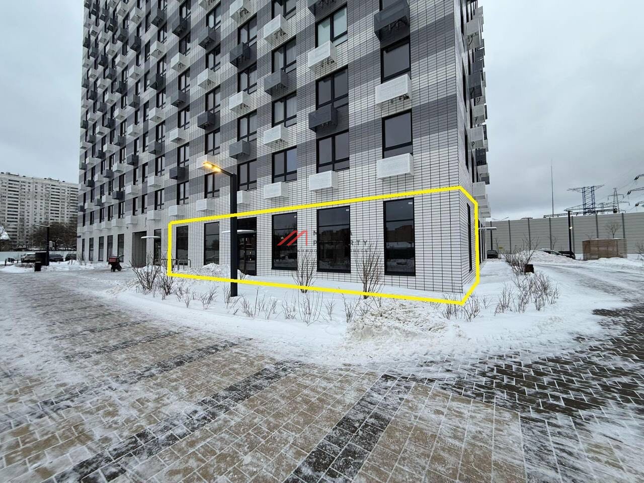 Продажа торгового помещения в ЖК "Римского-Корсакова"