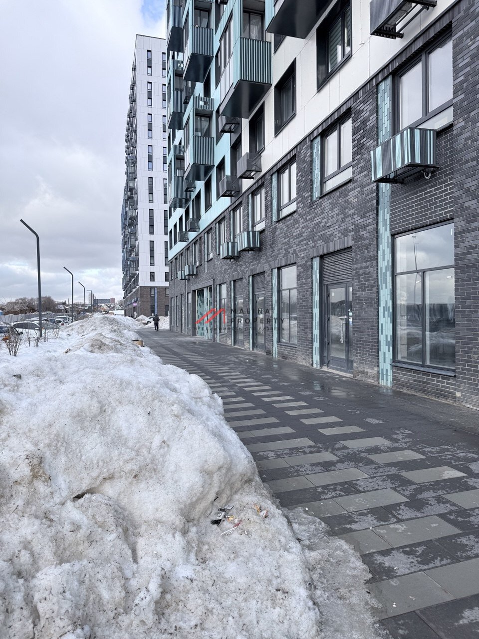 Продажа торгового помещения в ЖК "Прибрежный парк" 
