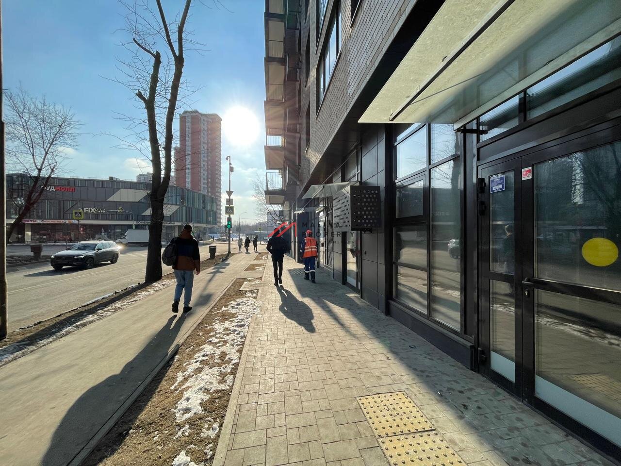 Аренда торгового помещения у метро Нагорная