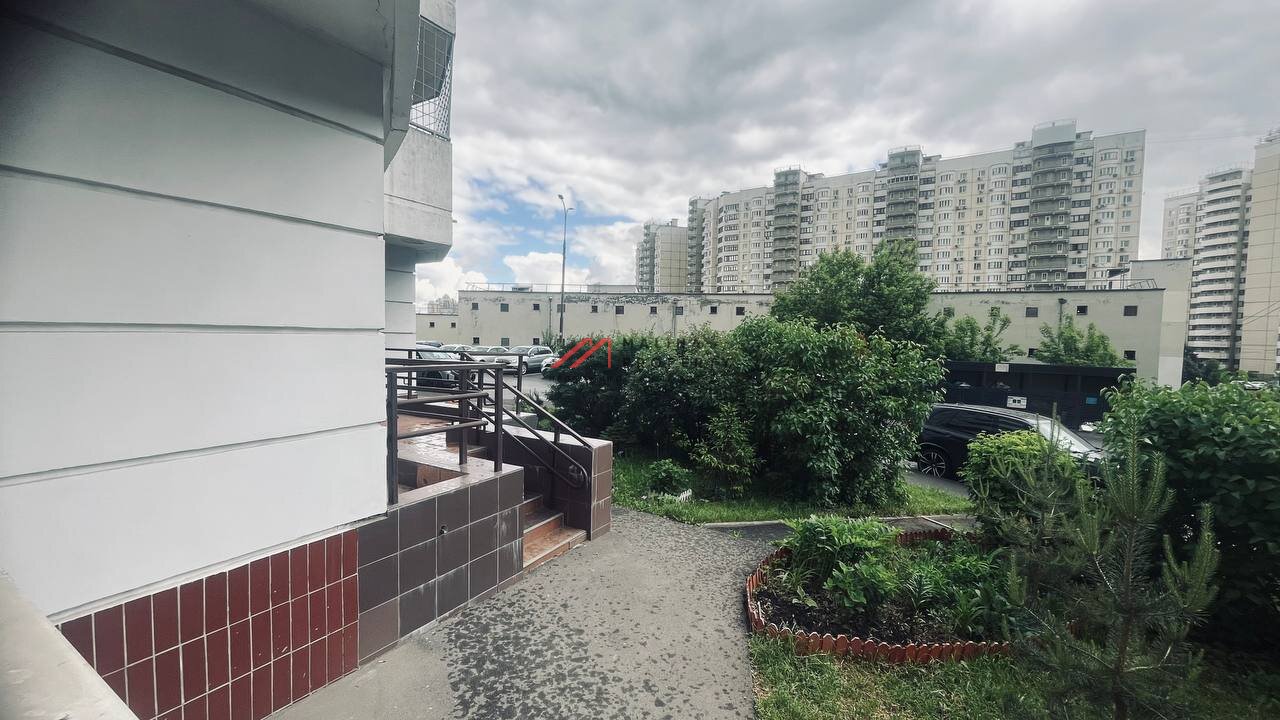 Продажа коммерческого помещения на ул. Академика Анохина