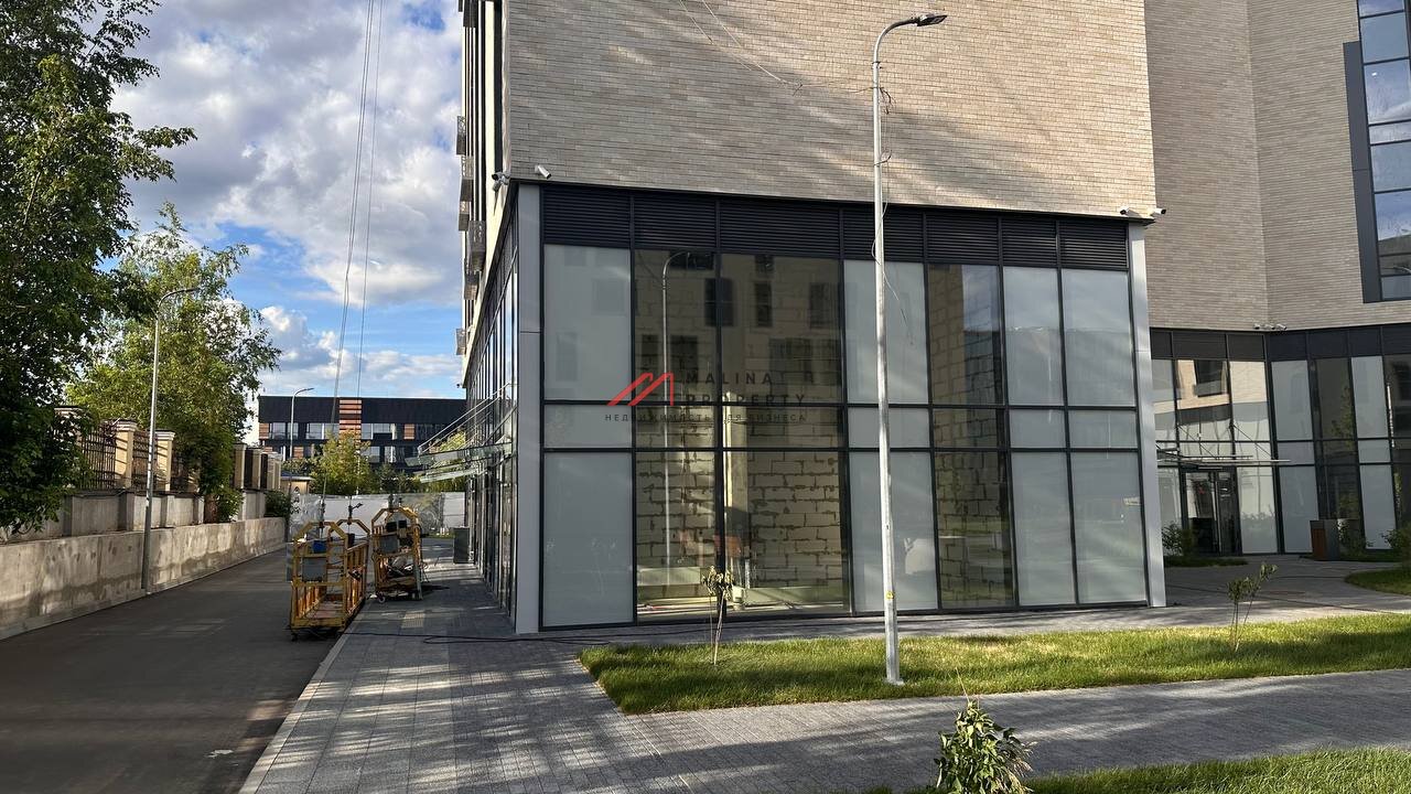 Продажа торгового помещения в ЖК Ривер Парк 
