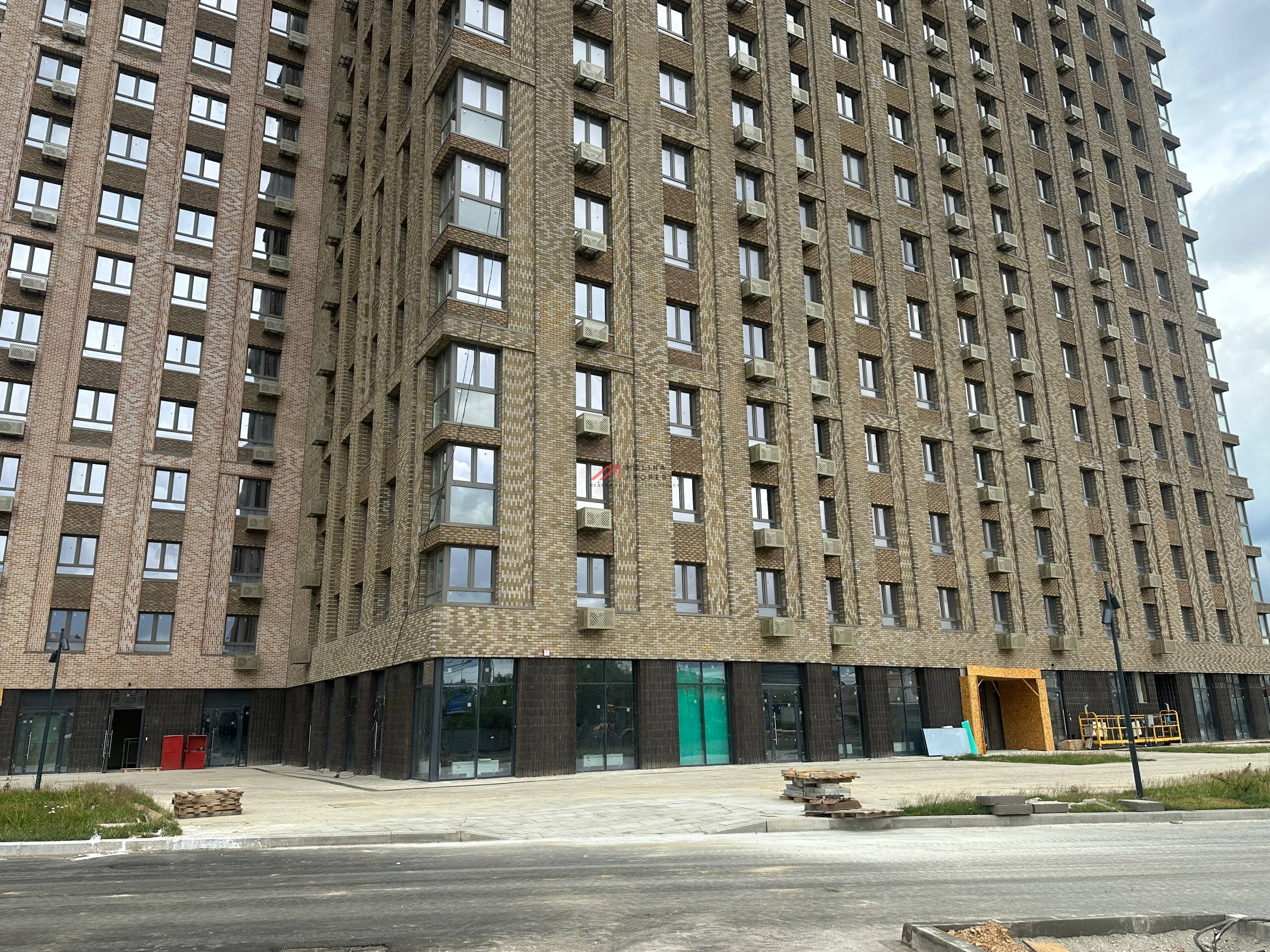 Продажа торгового помещения в ЖК "Тропарево парк" 