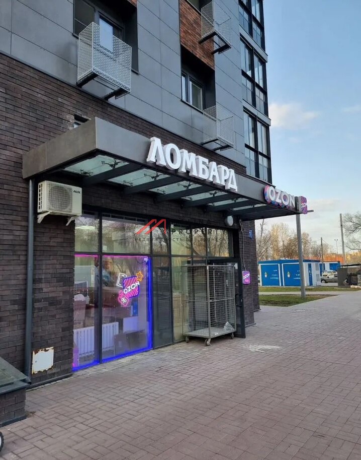 Продажа торгового помещения с арендаторами 
