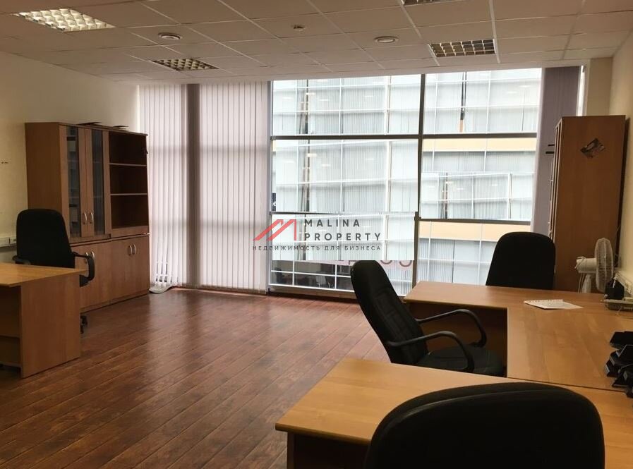 Продажа офиса с арендатором в БЦ "Гранд Сетунь плаза"