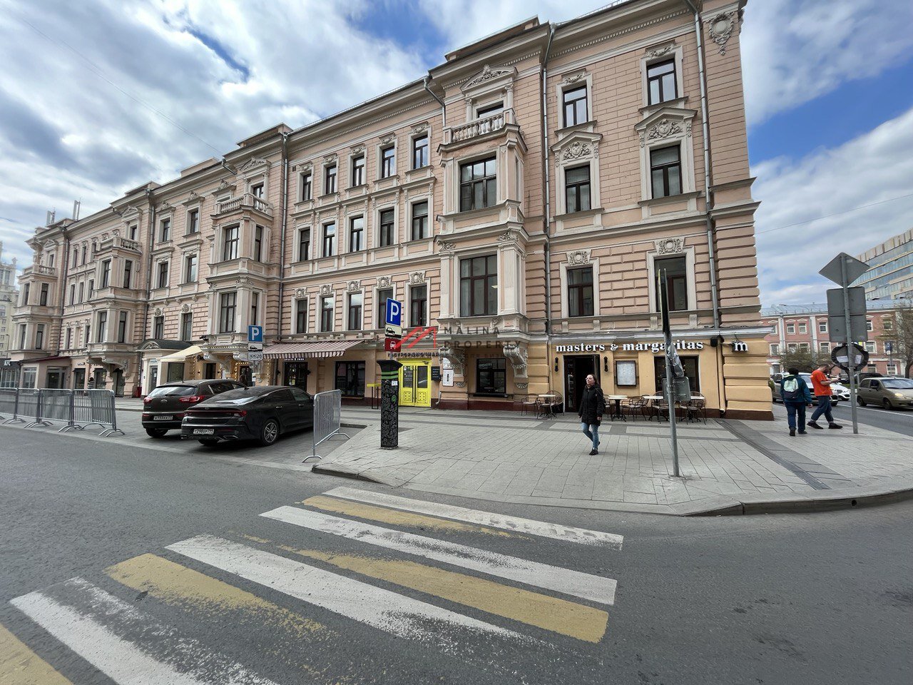 Продажа помещения с арендатором ресторан на Маяковской