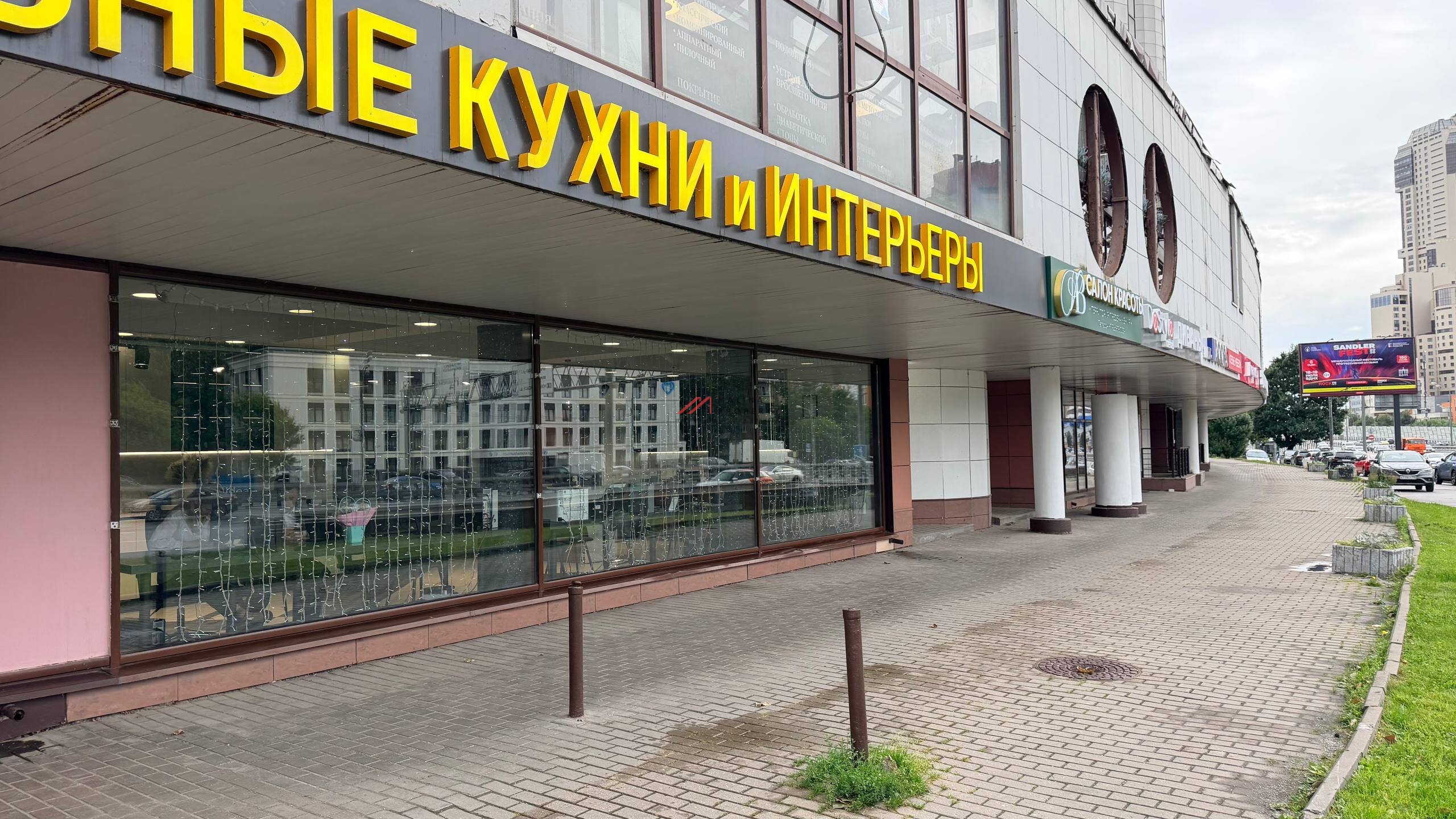 Продажа помещения с арендатором в "Серебряный Берег" 