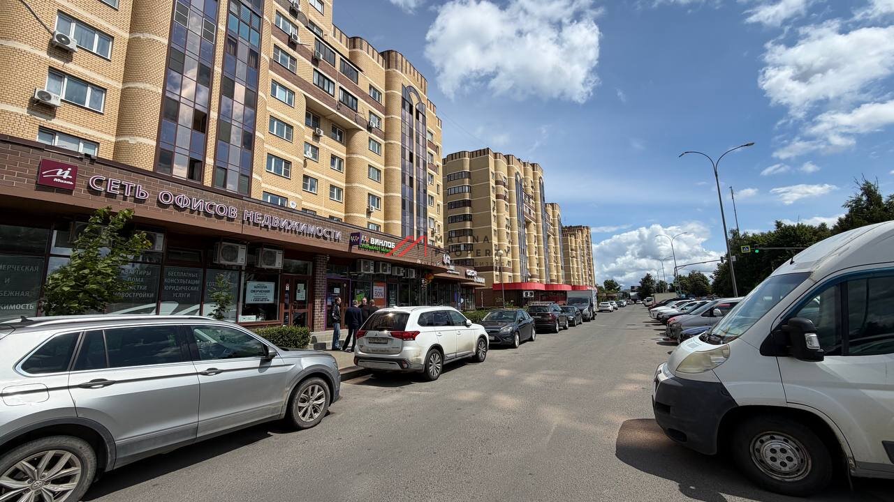 Продажа торгового помещения с сетевыми арендаторами