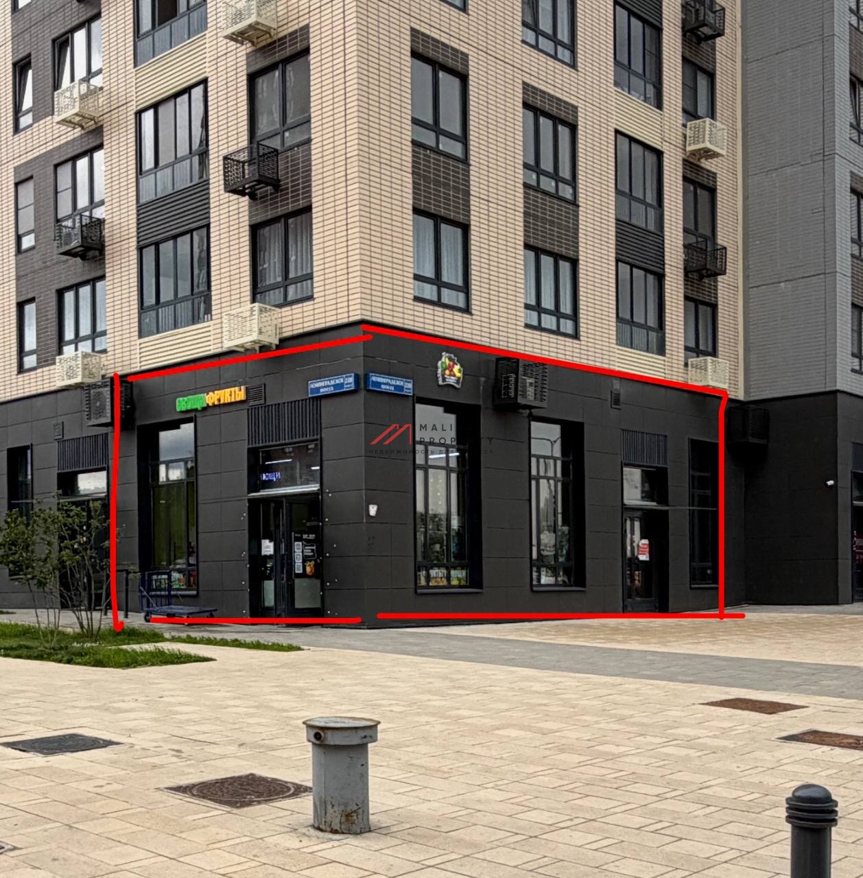 Продажа торгового помещения в ЖК "1-й Ленинградский" 
