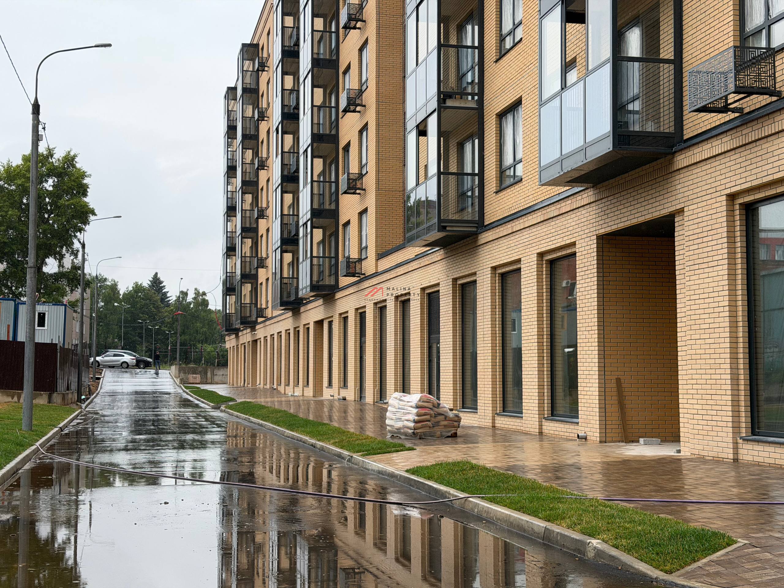 Продажа торгового помещения с арендатором в ЖК Олива