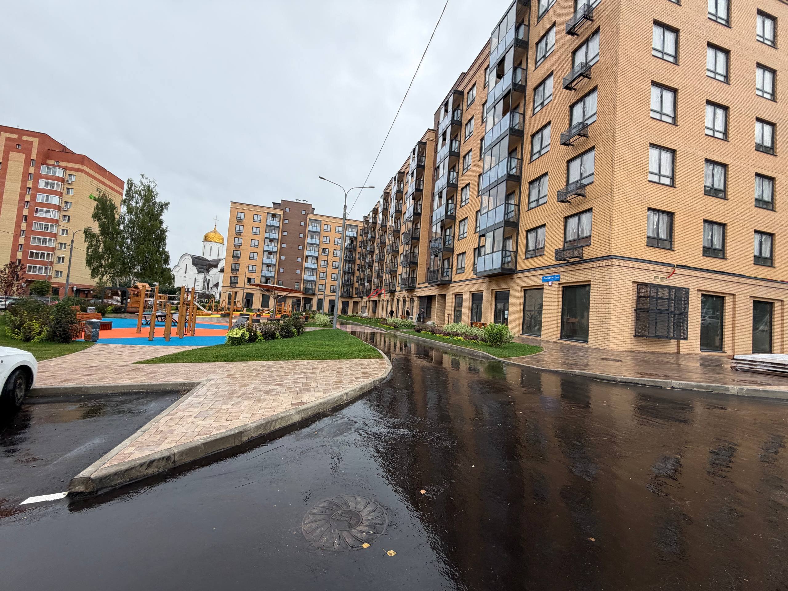 Продажа торгового помещения с арендатором в ЖК Олива