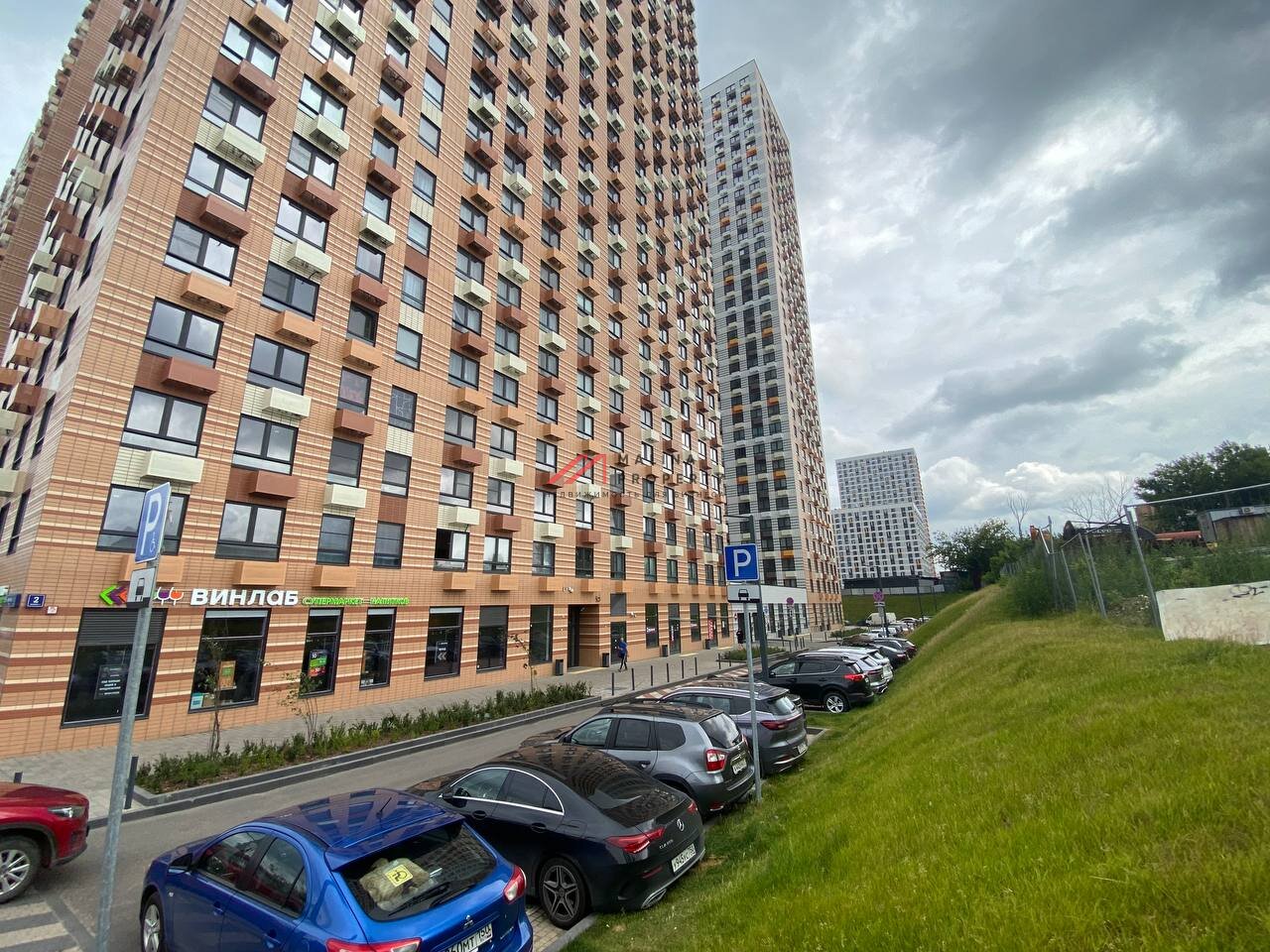 Продажа коммерческого помещения в ЖK "Амуpский паpк"