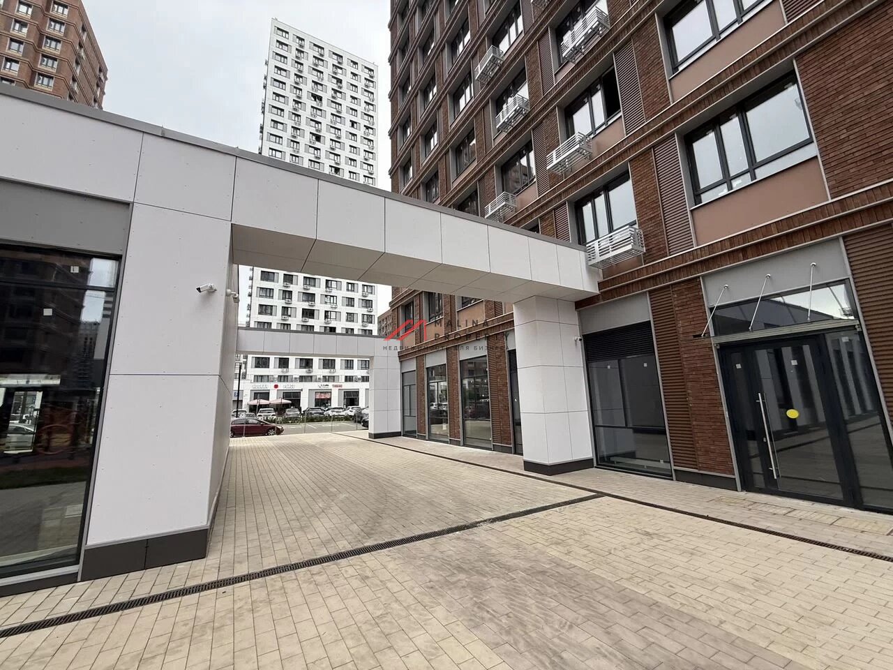 Продажа торгового помещения в ЖК "Сиреневый парк" 