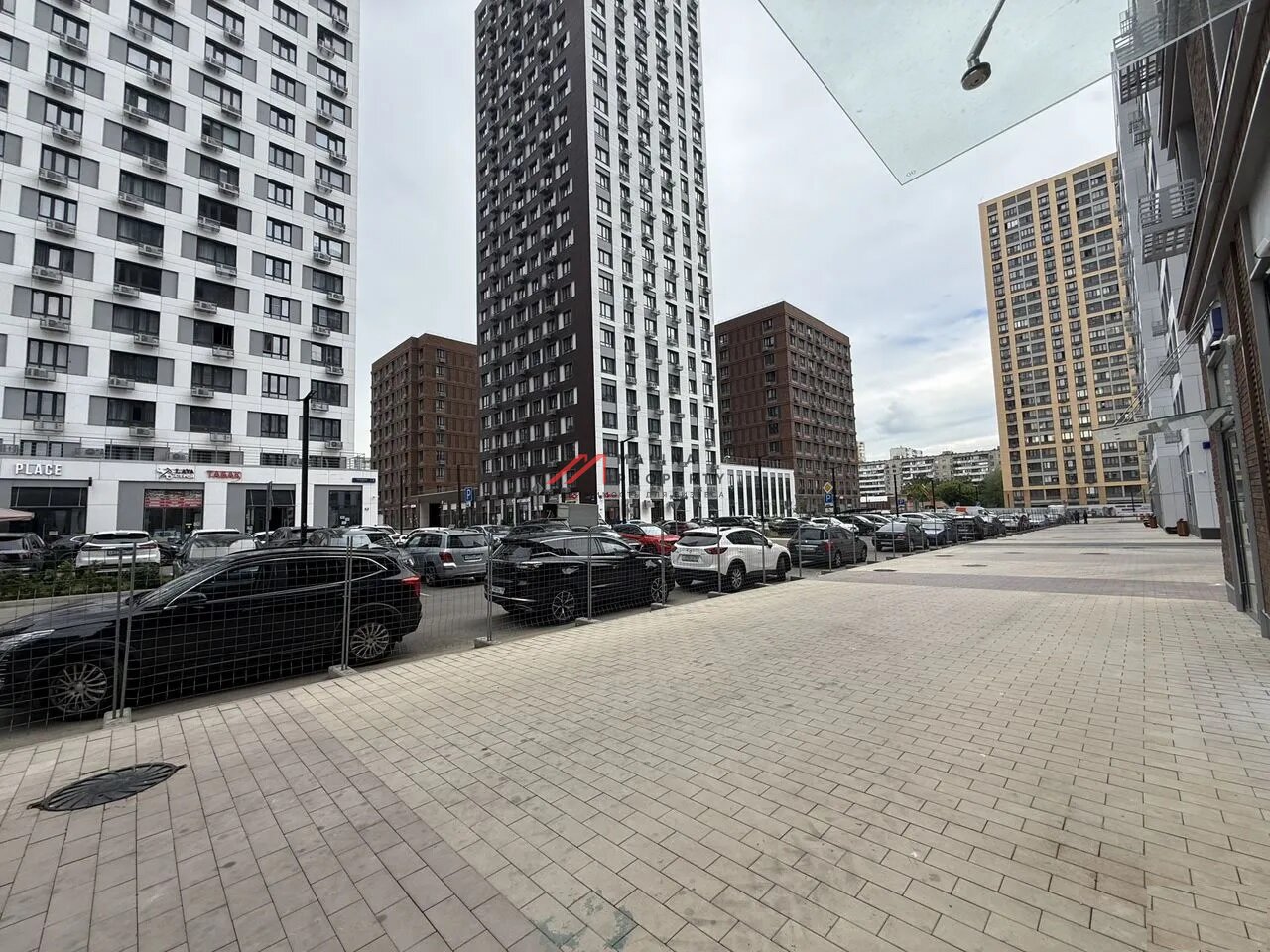 Продажа торгового помещения в ЖК "Сиреневый парк" 