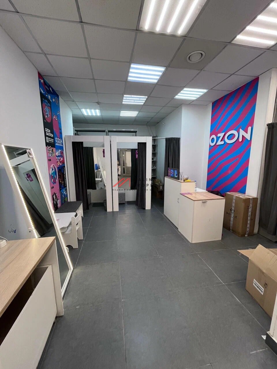 Продажа торгового помещения в ЖК "Триколор" 