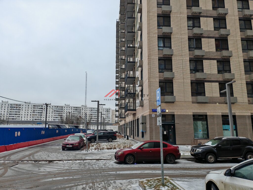 Продажа торгового помещения в новом доме