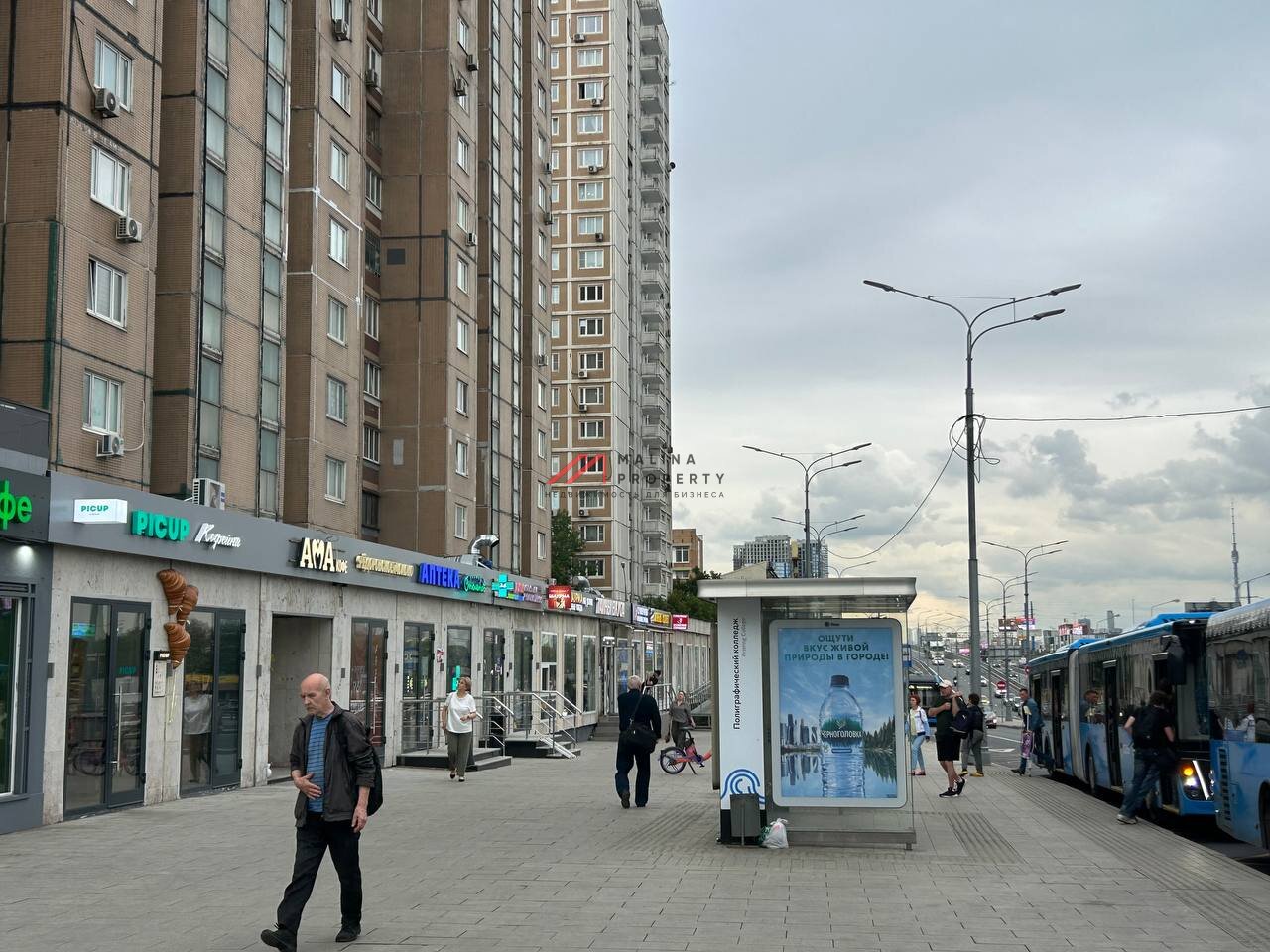 Продажа коммерческого помещения с сетевой кофейней PICUP