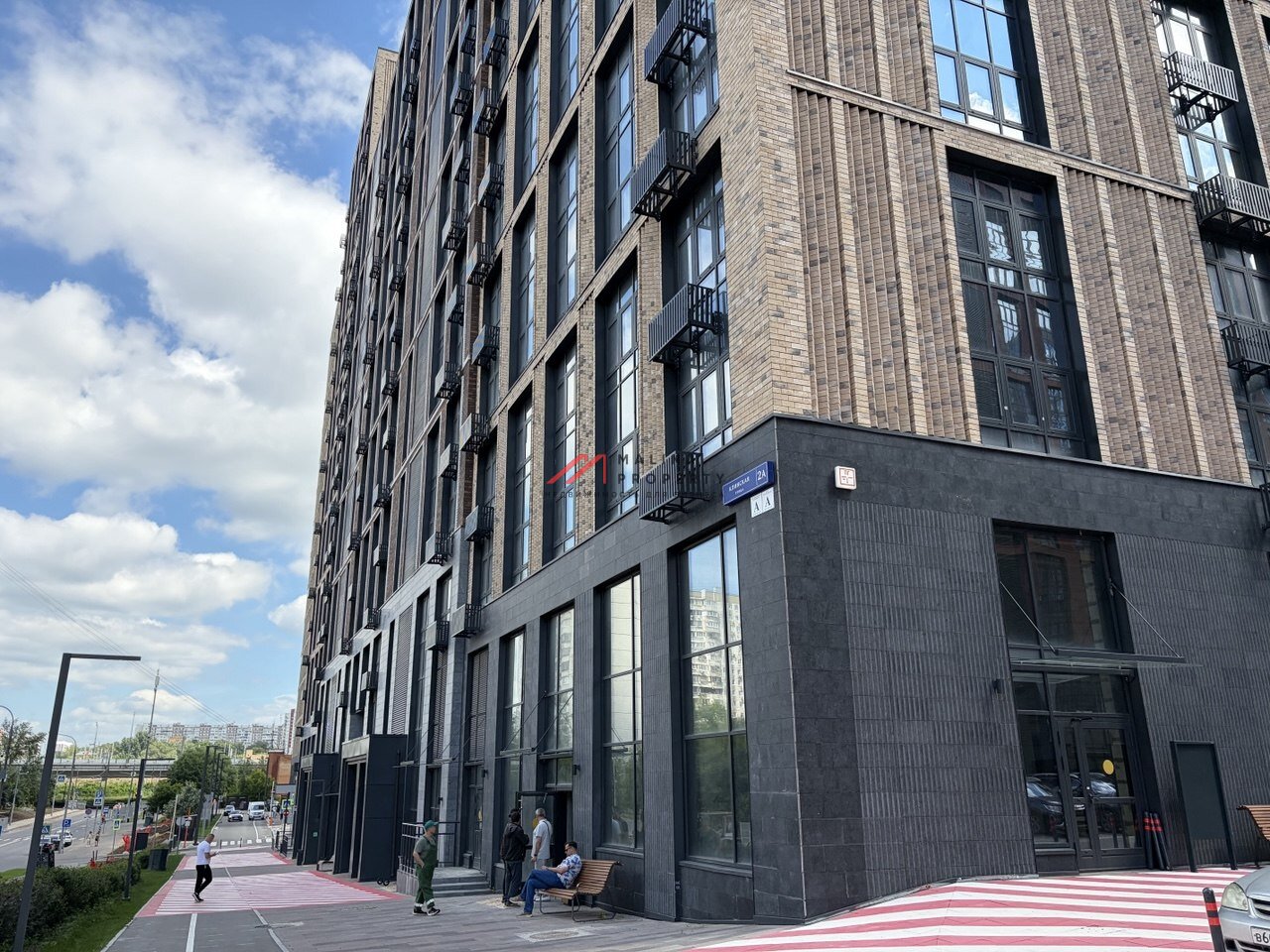 Продажа помещения с арендаторами "Горздрав" и "Britva"