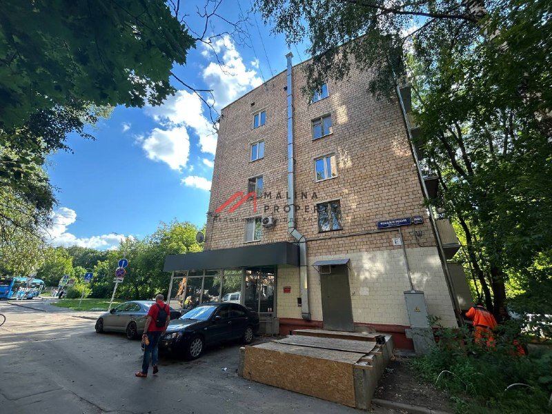 Продажа помещения с магазином, окупаемость 9 лет.