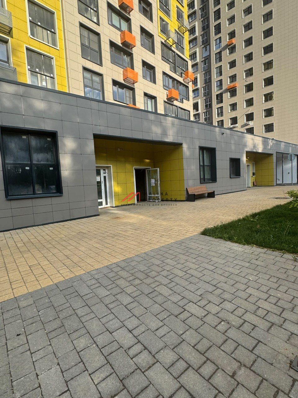 Продажа торгового помещения в новом доме в Орехово