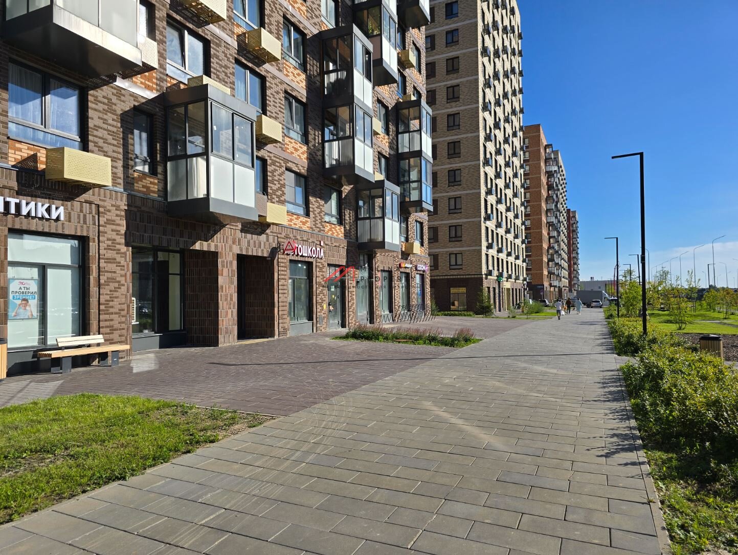 Продажа торгового помещения в ЖК "Алхимово"