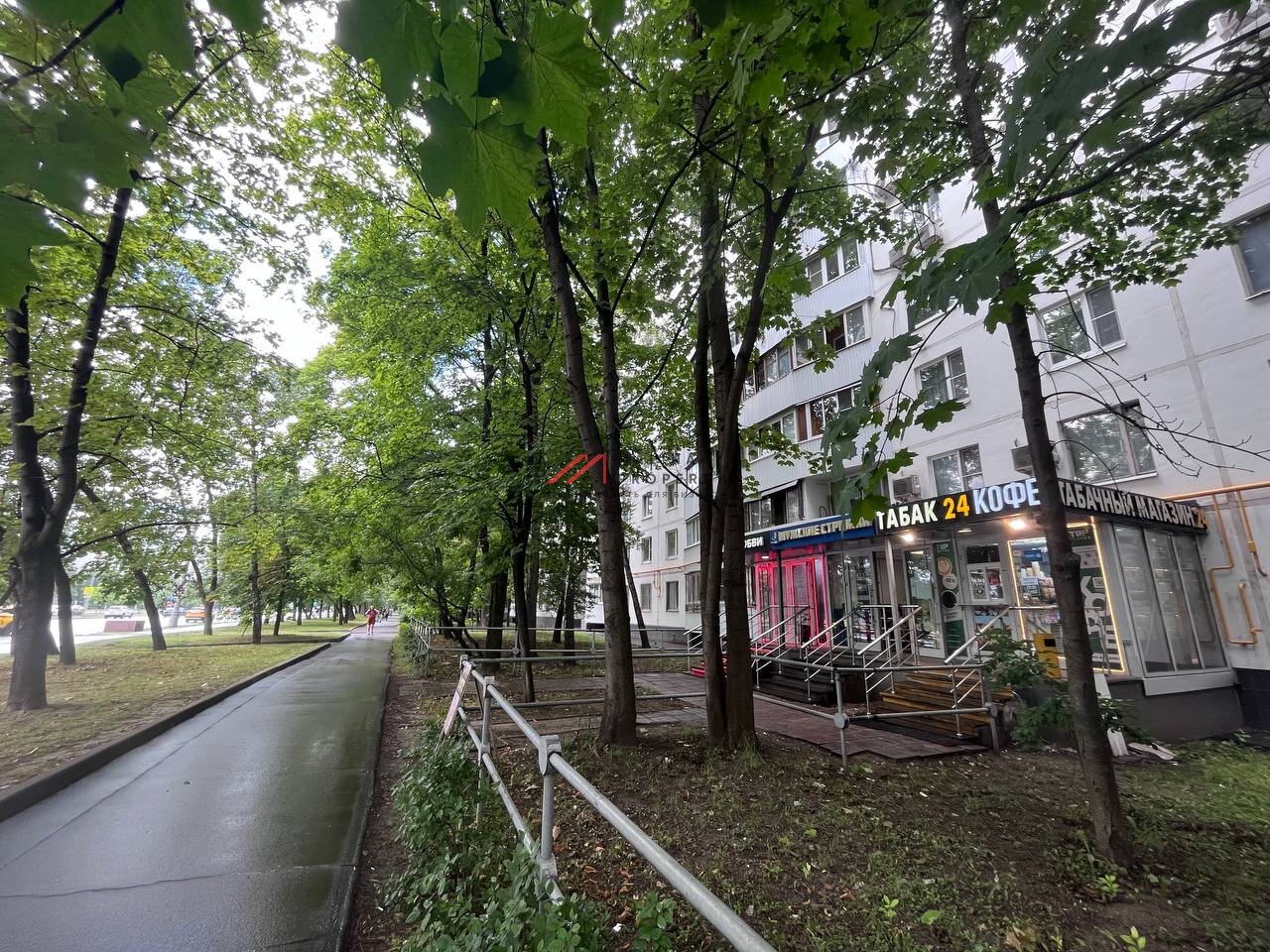 Продажа помещения с арендатором на выходе мз метро Раменки