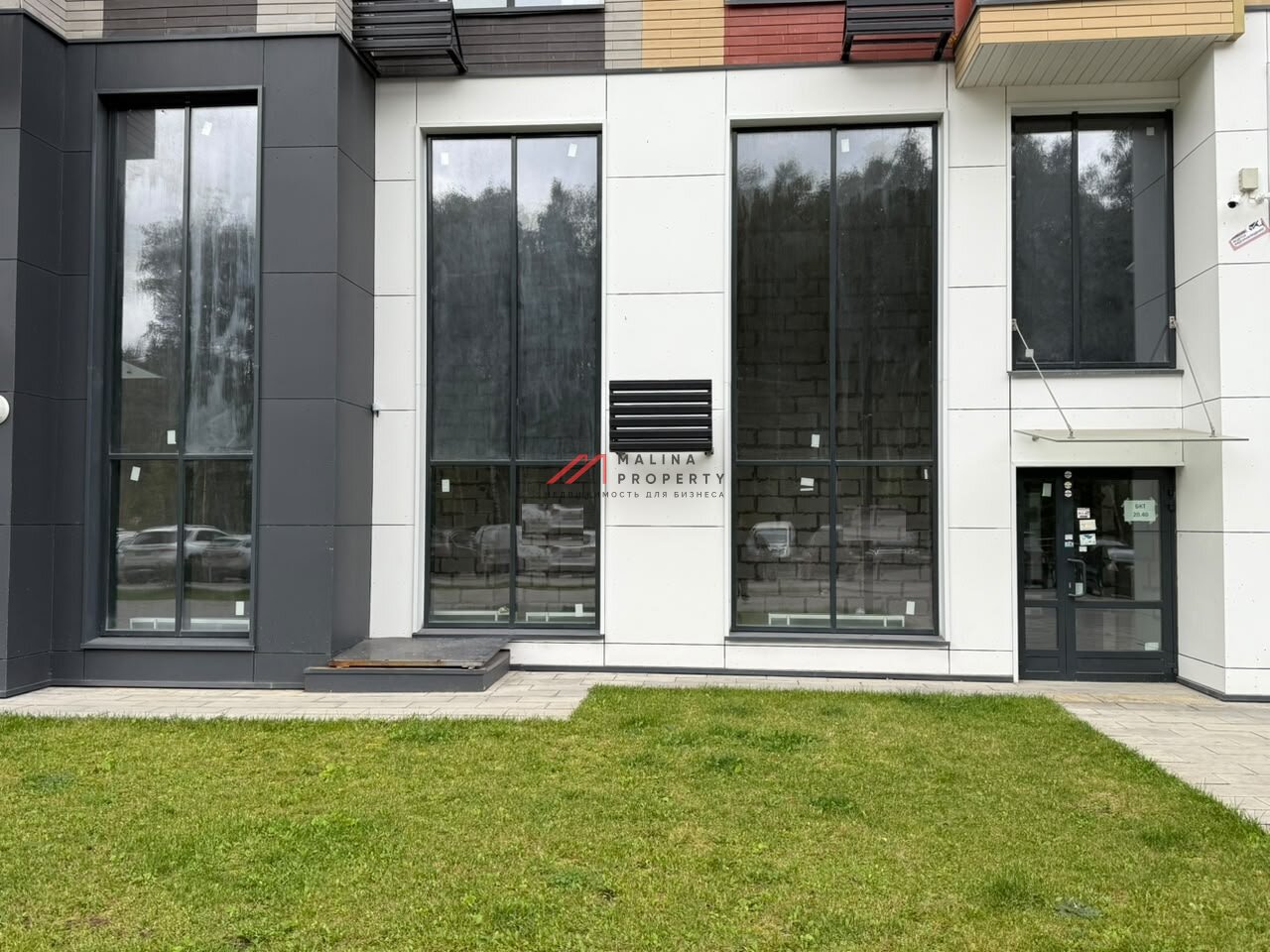 Продажа торгового помещения в ЖК "Датский квартал" 