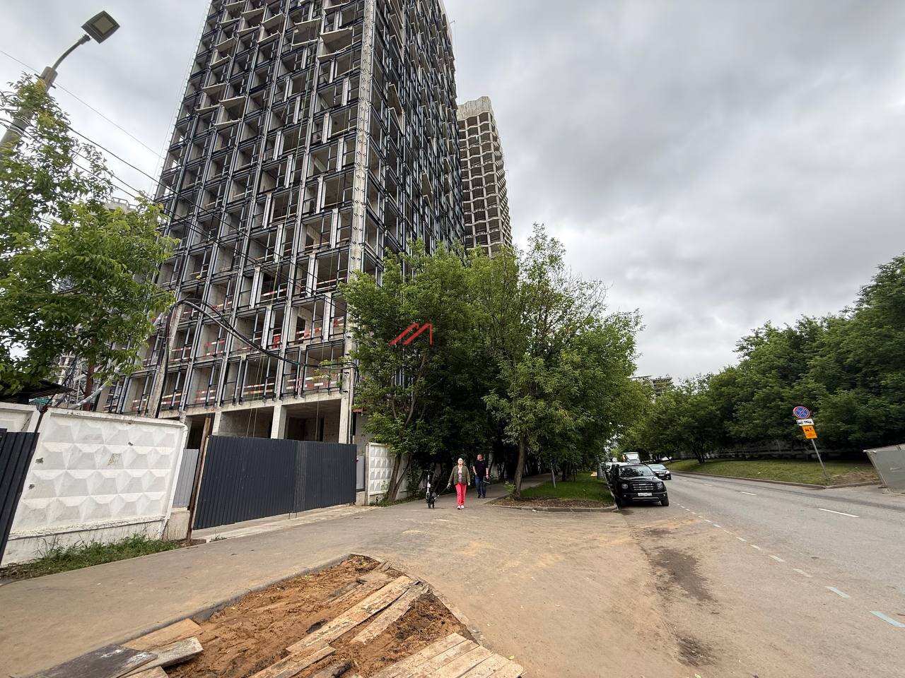 Продажа торгового помещения в ЖК " Indy Towers" 