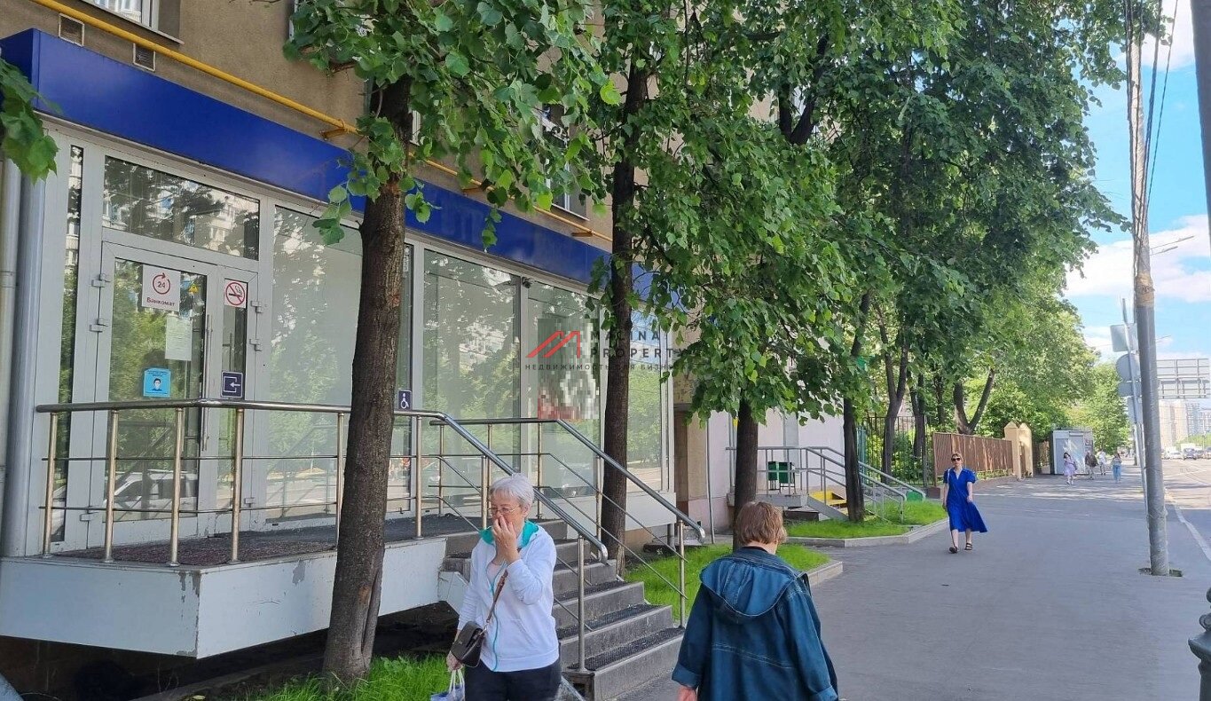 Продажа помещения на выходе из метро Беговая