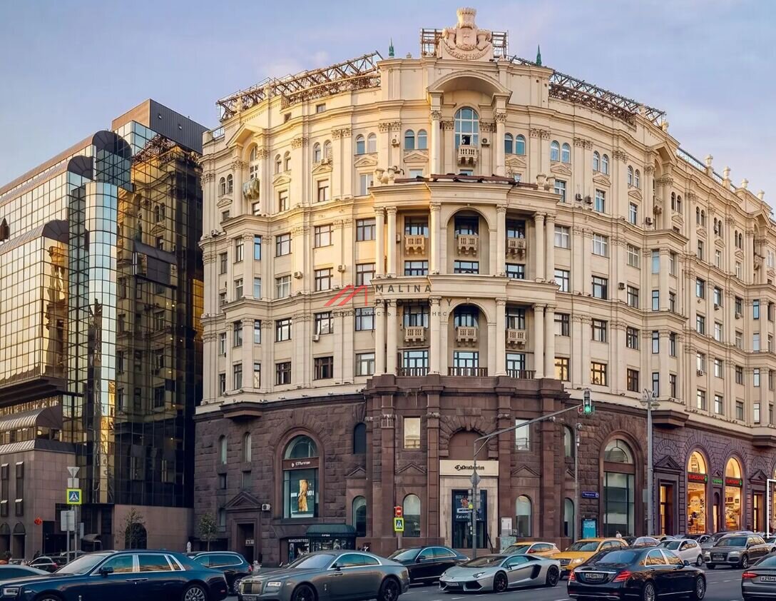 Продажа торгового помещения на первой линии Тверской улицы