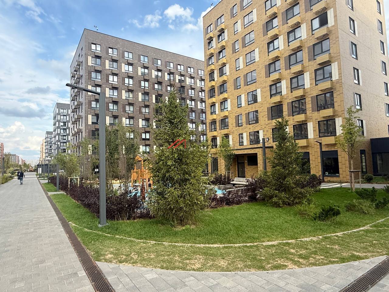 Продажа торгового помещения в ЖК "Ильинские луга" 