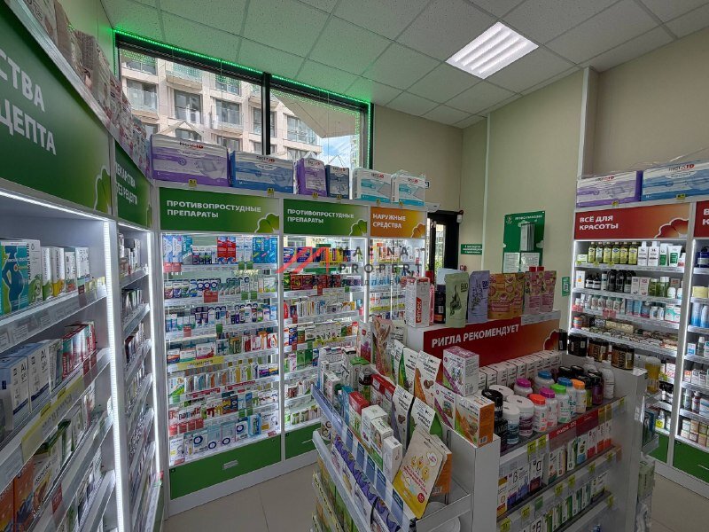 Продажа торгового помещения с аптекой "Ригла" в ЖК "Shagal"