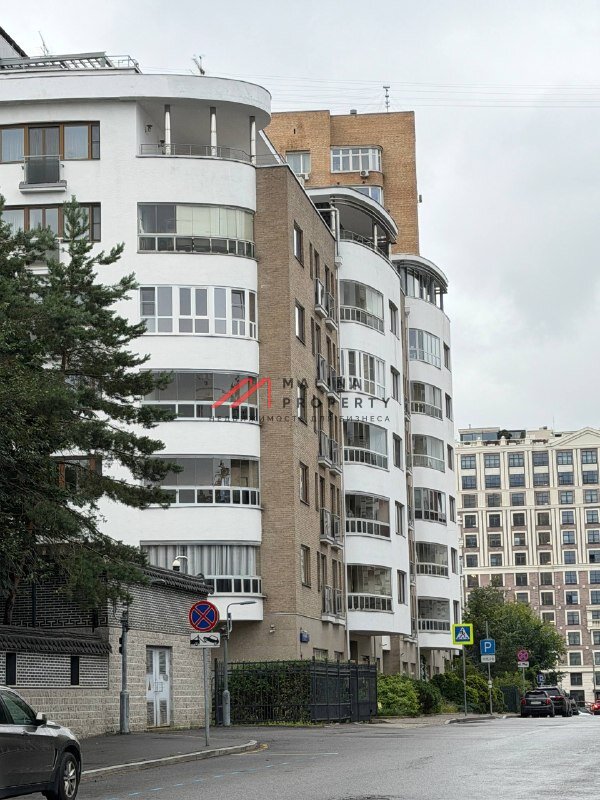 Продажа торгового помещения с арендатором в Хамовниках 