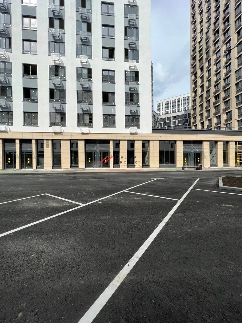 Продажа торгового помещения в ЖК Бунинские кварталы