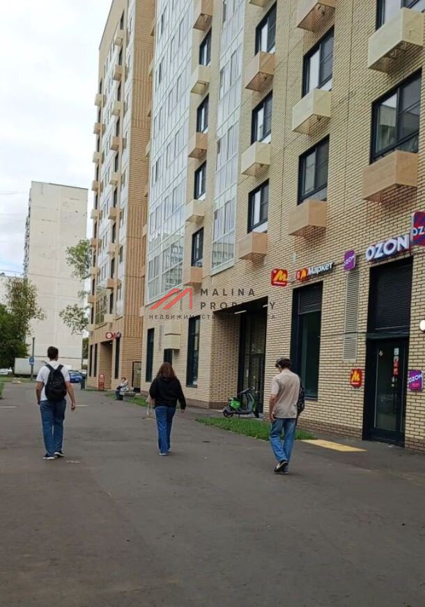 Продажа помещения с магазином Красное и Белое