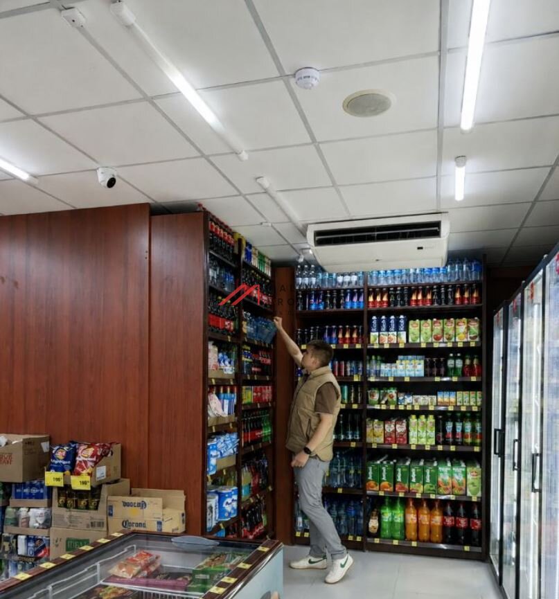 Продажа помещения с магазином Красное и Белое