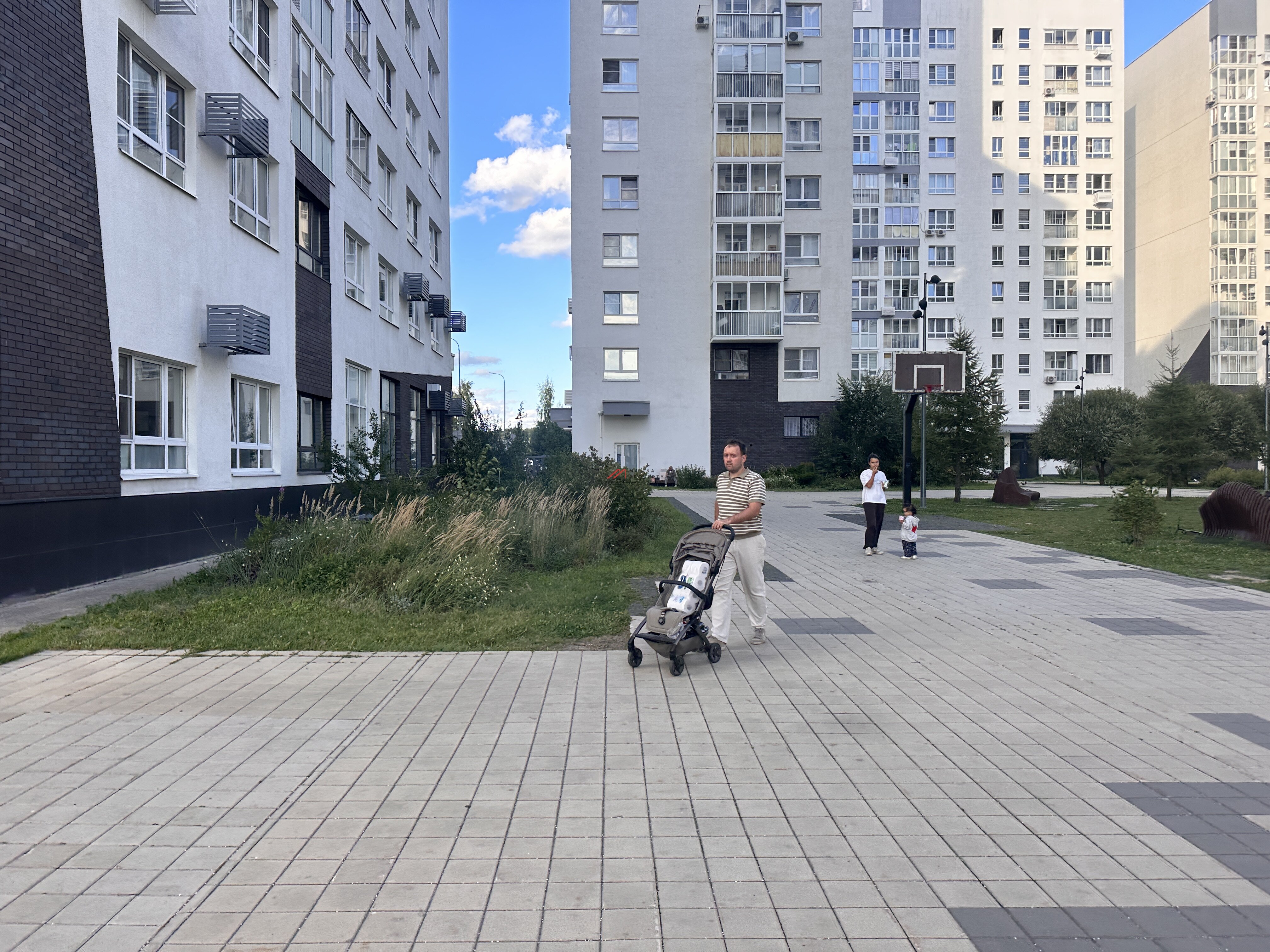 Продажа торгового помещения в новостройке