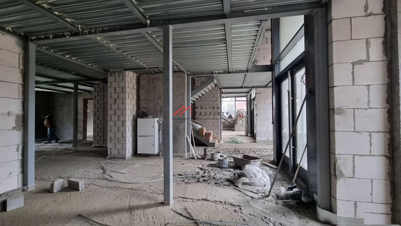 Аренда торгового помещения в ЖК "Серебряный Фонтан" 