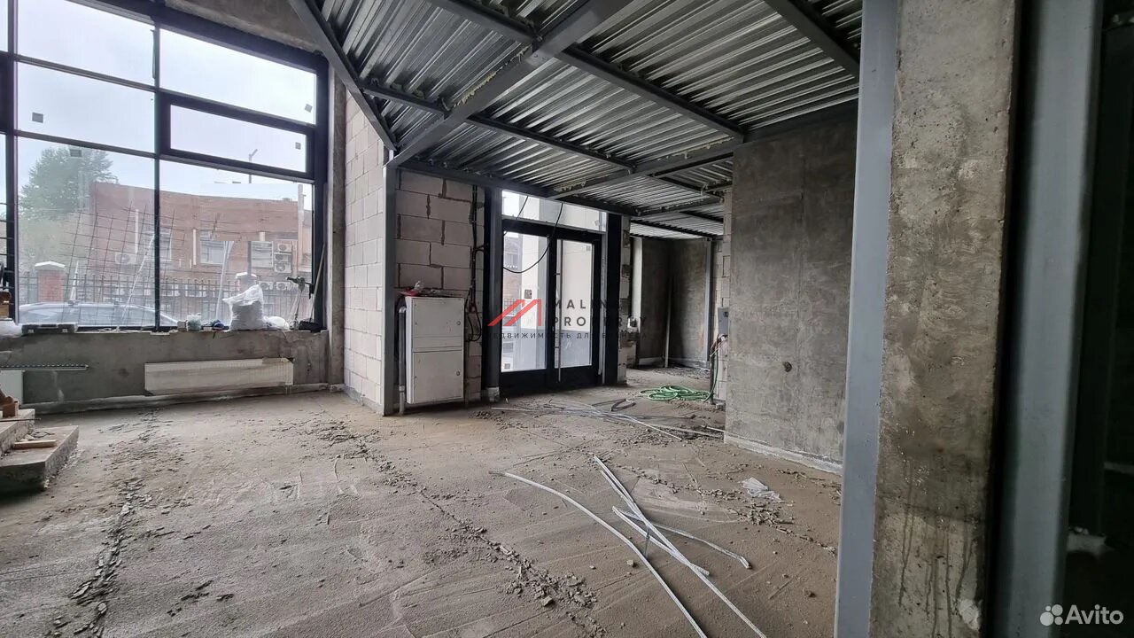 Аренда торгового помещения в ЖК "Серебряный Фонтан" 