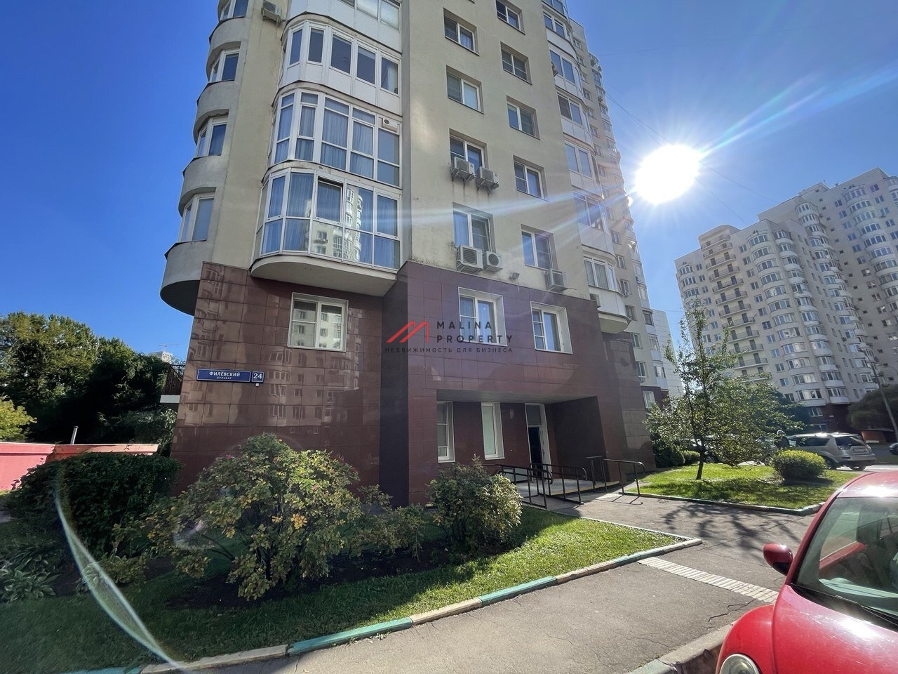 Продажа нежилого помещения с арендатором