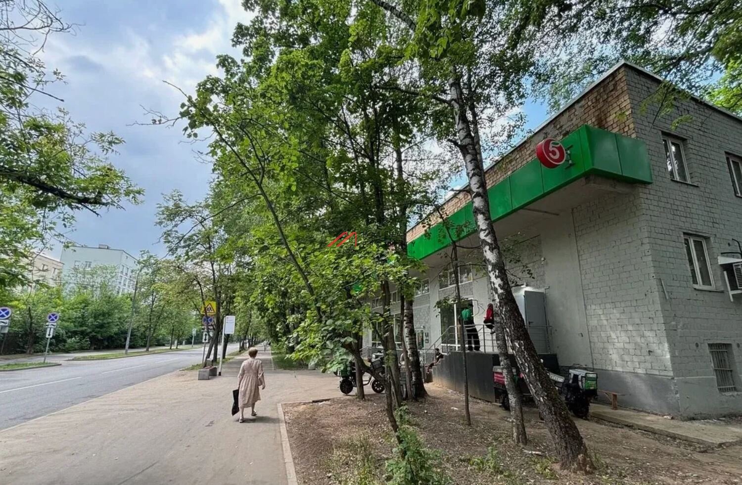 Продажа здания с сетевыми арендаторами на Первомайской