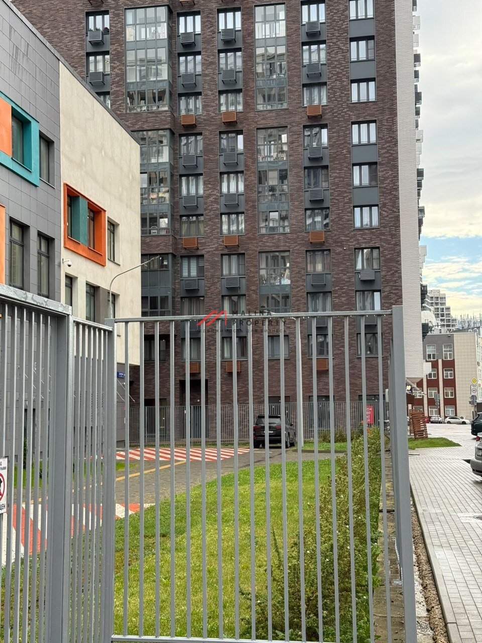 Аренда коммерческого помещения в ЖК «Октябрьское поле»